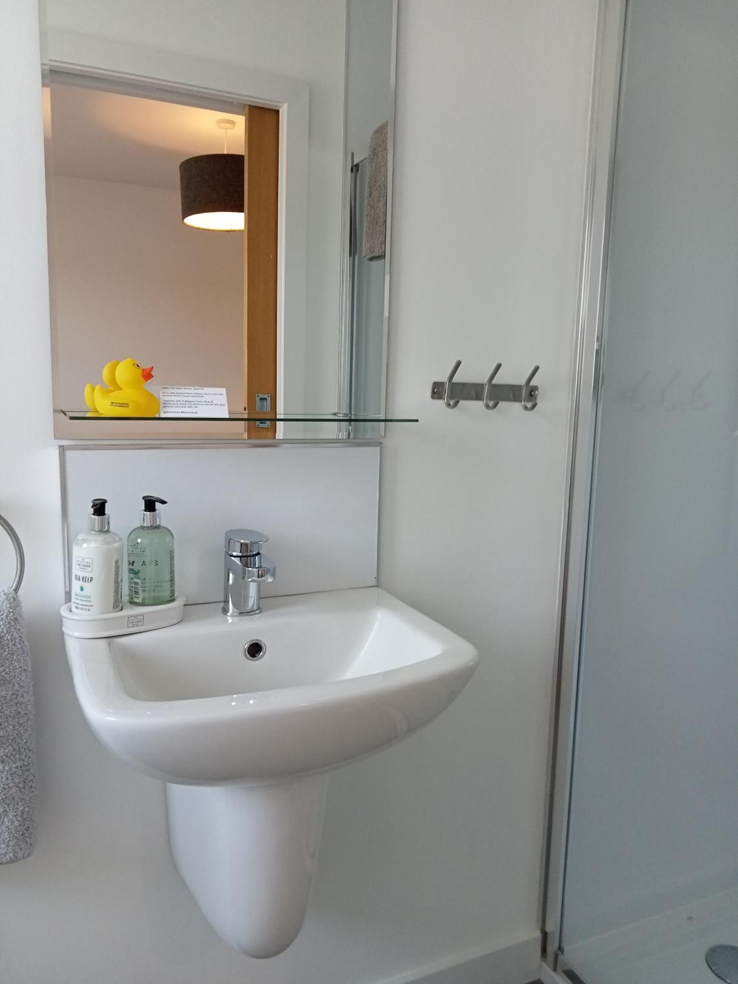 Flotnar Hus - Bed And Breakfast Keiss Phòng bức ảnh